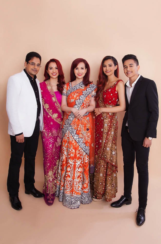 Hoa hậu việt nam duy nhất lấy chồng ngoại quốc chịu đàm tiếu giờ viên mãn làm mẹ 3 con - 9