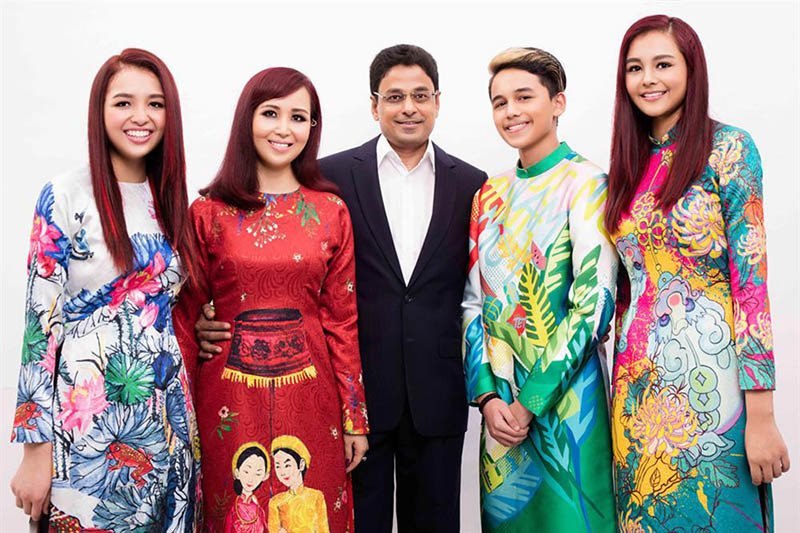 Hoa hậu việt nam duy nhất lấy chồng ngoại quốc chịu đàm tiếu giờ viên mãn làm mẹ 3 con - 10