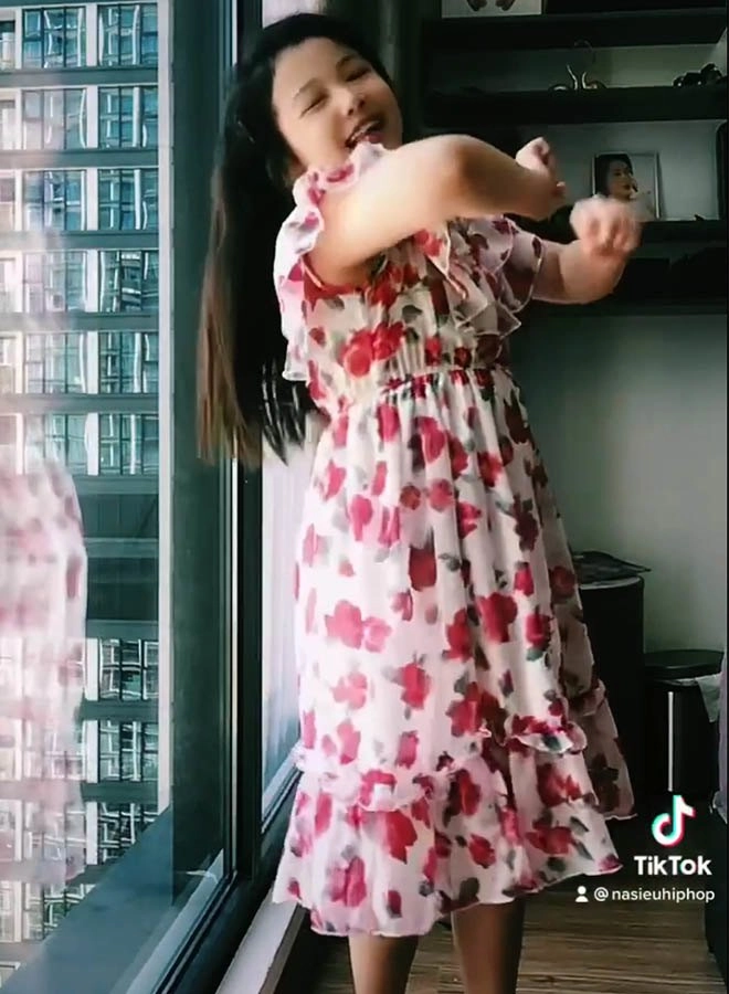Jennifer phạm khoe con gái 8 tuổi nhảy điệu như hotgirl tương lai đẹp hơn mẹ ngày càng gần - 2