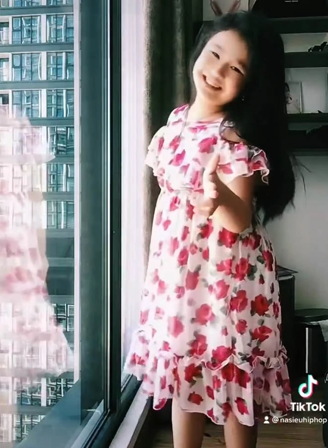 Jennifer phạm khoe con gái 8 tuổi nhảy điệu như hotgirl tương lai đẹp hơn mẹ ngày càng gần - 3