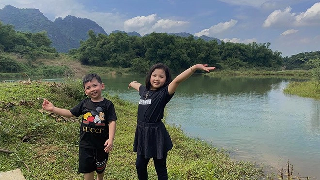 Jennifer phạm khoe con gái 8 tuổi nhảy điệu như hotgirl tương lai đẹp hơn mẹ ngày càng gần - 9