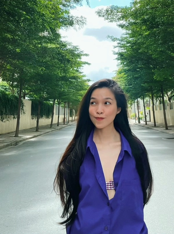 Phối hàng hiệu với mốt giấu quần hiền thục trẻ ra như nữ sinh đại học - 7