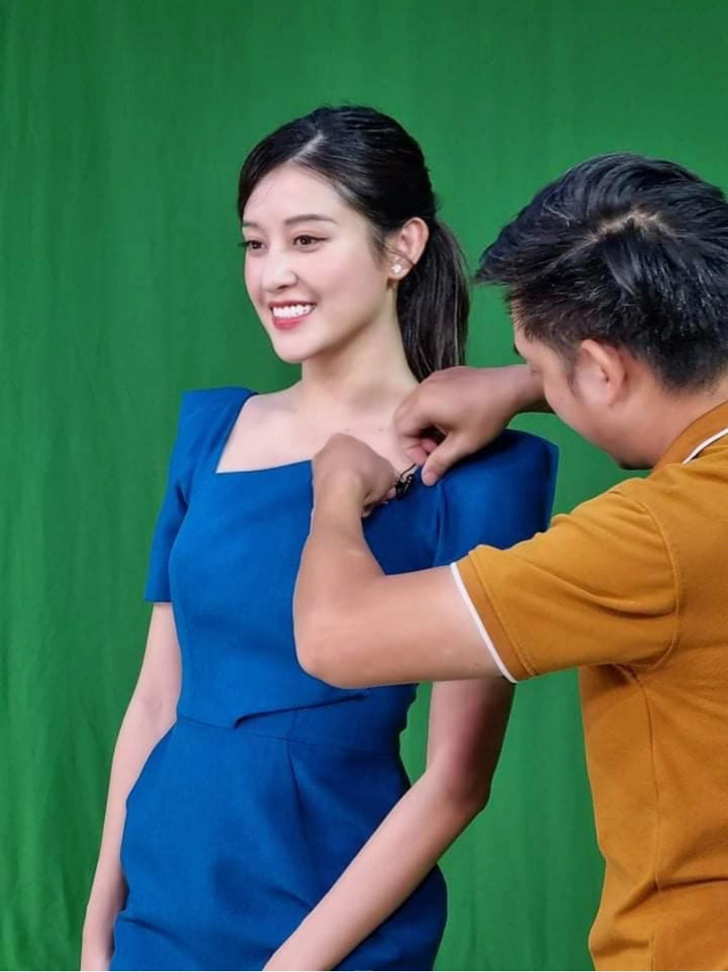 So gout make-up của các bông hậu ngày đi làm trở lại đỗ mỹ linh ngọc hân chuẩn tác phong - 11