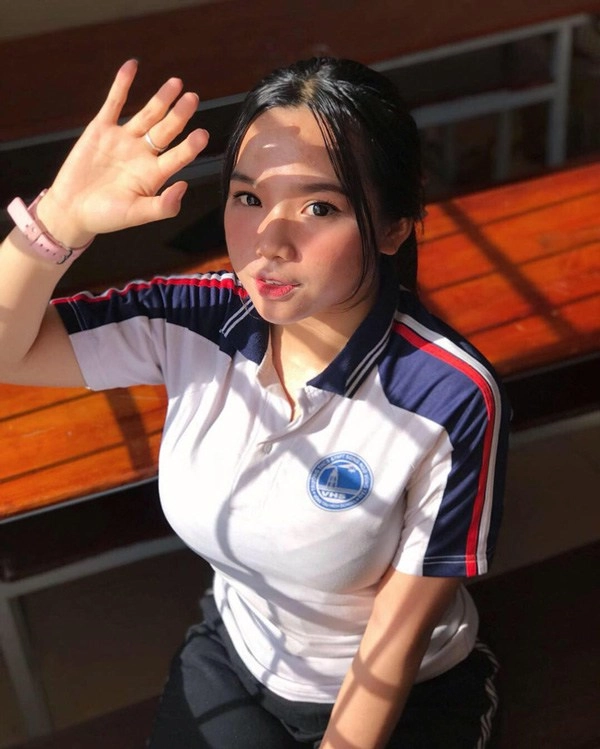 10x vũng tàu sở hữu vòng một 98cm quyến rũ vượt trội hơn hẳn bạn bè - 3
