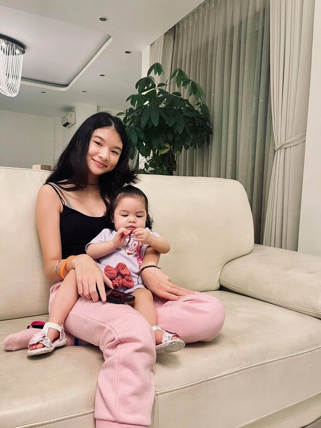 13 tuổi bỗng có em cùng cha khác mẹ con gái trương ngọc ánh quý con riêng trần bảo sơn - 3