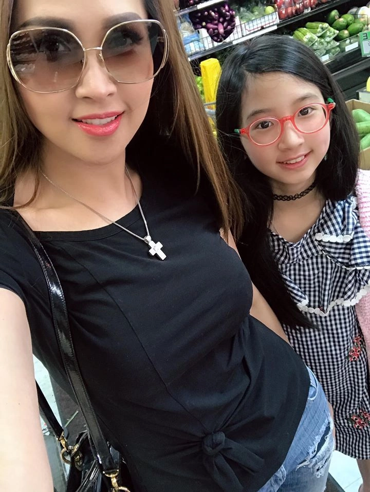 3 cô đào gái nhảy sau 18 năm người nuôi con trong biệt thự mỹ 900m2 người làm single mom - 6