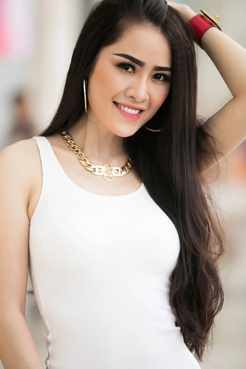 4 màu son giúp quế vân dễ dàng tỏa sáng - 1