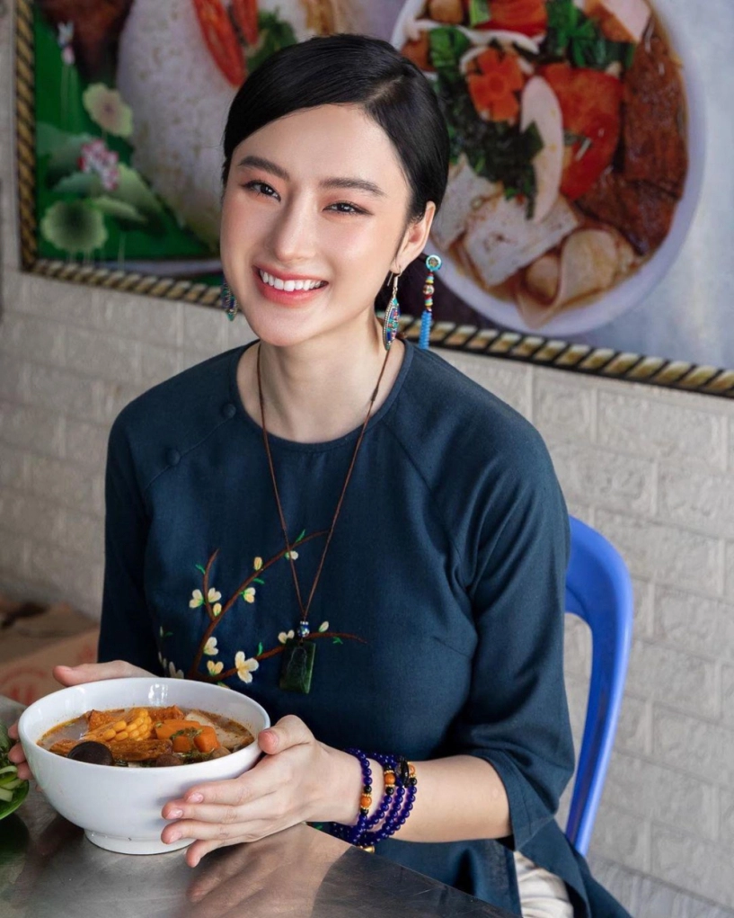 Angela phương trinh gây bấn loạn vì góc nghiêng mĩ miều nhìn sang mặt mộc càng gây thương nhớ - 2