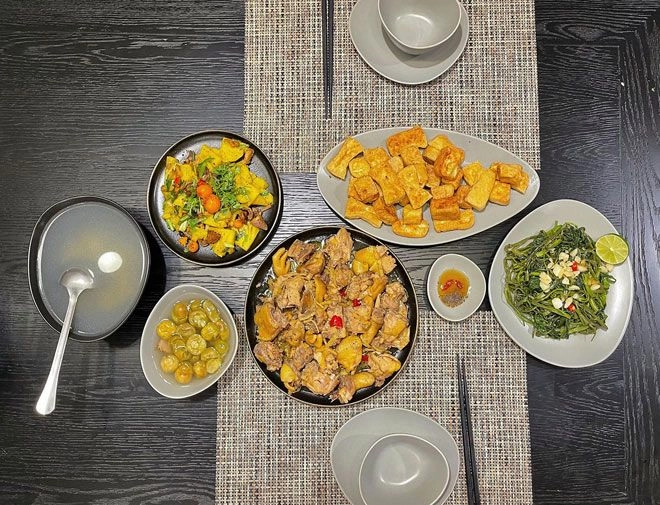 Con gái tgđ tập đoàn việt nghìn tỷ ăn thịt dát vàng từ trong bụng mẹ - 7