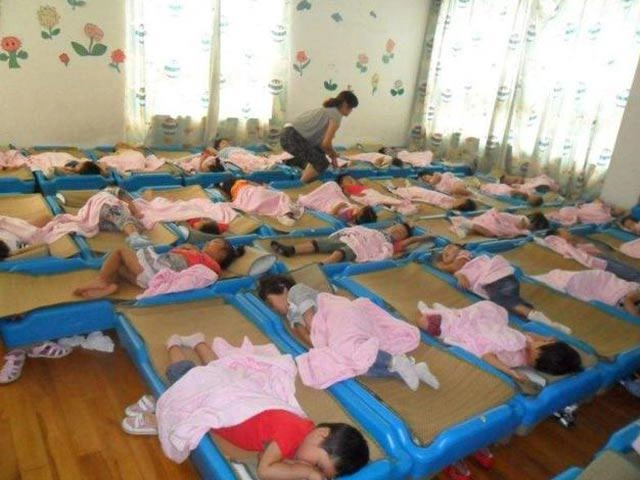 Đón con mẫu giáo muộn 2 tiếng mẹ ân hận khi bé bị xâm hại bộ phận dưới - 7