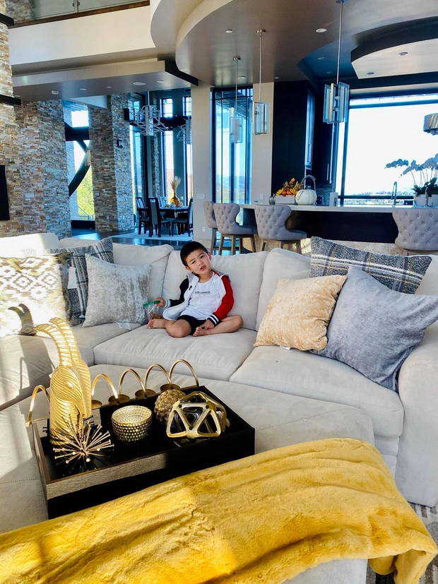 Em bé việt con đại gia được mỹ nhân đẹp nhất philippines bế năm 2017 giờ bố mẹ ly hôn - 7