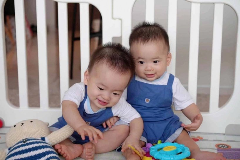 Khoảnh khắc ngọt rụng tim của cặp anh chị em nhà sao việt bố mẹ nhìn là muốn đẻ thêm - 11