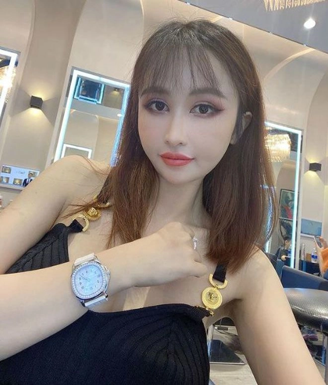 Không phải con gái cường đôla hay lisa nhà hà hồ bé gái này mới là tay chơi đồ hiệu - 10