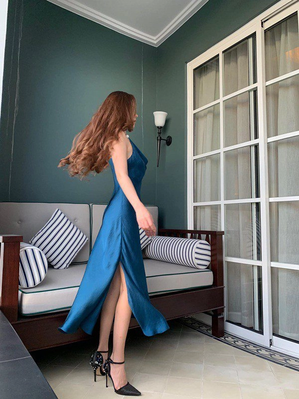 Midu ép cân đến báo động chụp hình khoe thành quả mà xương chân biểu tình - 7