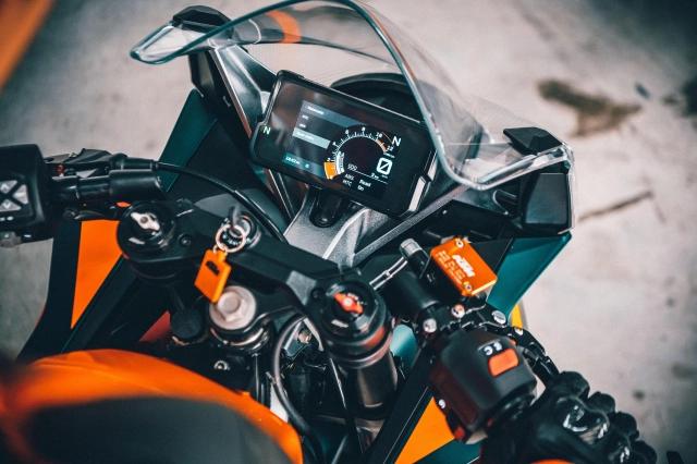 Ra mắt ktm rc390 hoàn toàn mới với nâng cấp toàn diện - 8