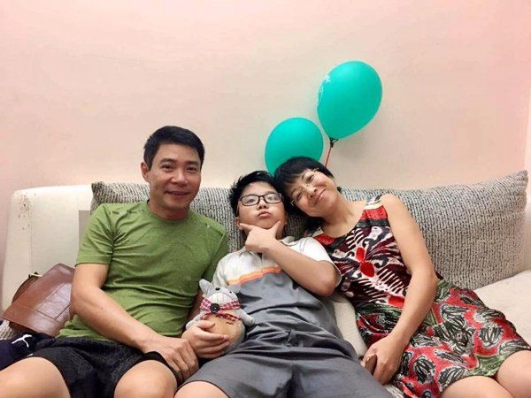 Sau 11 năm bố mẹ ly hôn con trai công lý thảo vân giờ cao 1m7 đã có bạn gái - 2