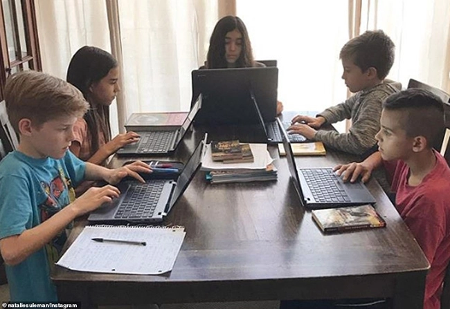 Sinh 14 con nhờ xin giống từ nhiều đàn ông bà mẹ về dáng đẹp 14 con chỉ ăn rau - 9