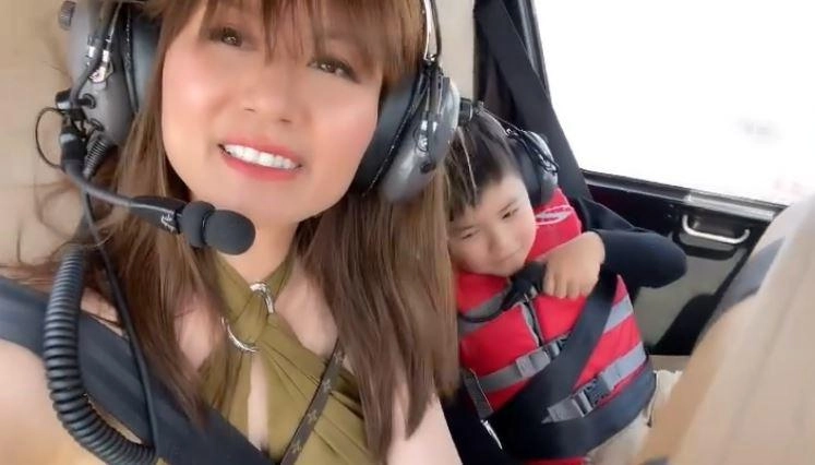 Thiếu gia việt 4 tuổi dạo chơi bằng phi cơ riêng cuộc sống đời thường còn sang chảnh hơn - 1