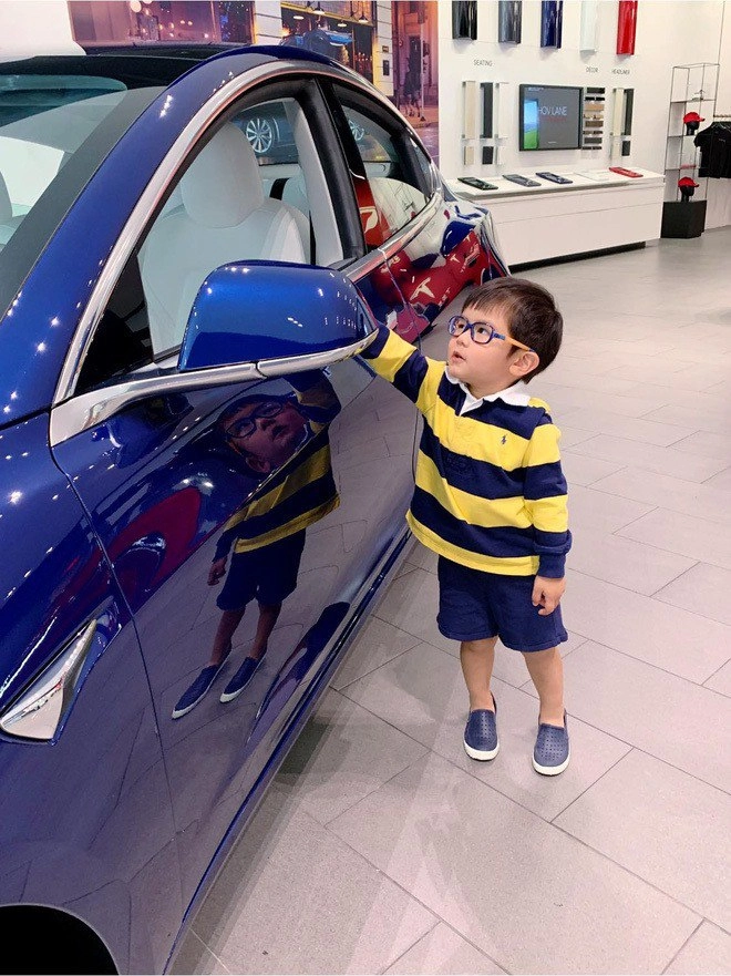 Thiếu gia việt 4 tuổi dạo chơi bằng phi cơ riêng cuộc sống đời thường còn sang chảnh hơn - 6