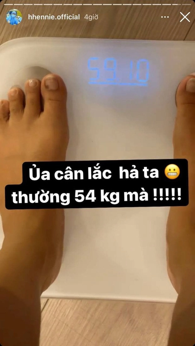 Trong khi cả vbiz bị ngải heo nhập có 1 nàng hậu tăng cân nhưng body vẫn cháy - 9