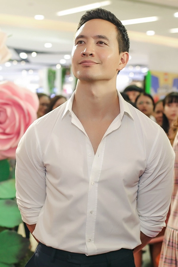 Từ soái ca được nhiềumỹ nhân yêu kim lý cũng có lúc xơ xác xuống sắc vì chăm con - 1