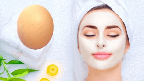 Áp dụng 5 cách làm mặt nạ trứng gà này làn da muốn đen cũng khó - 1