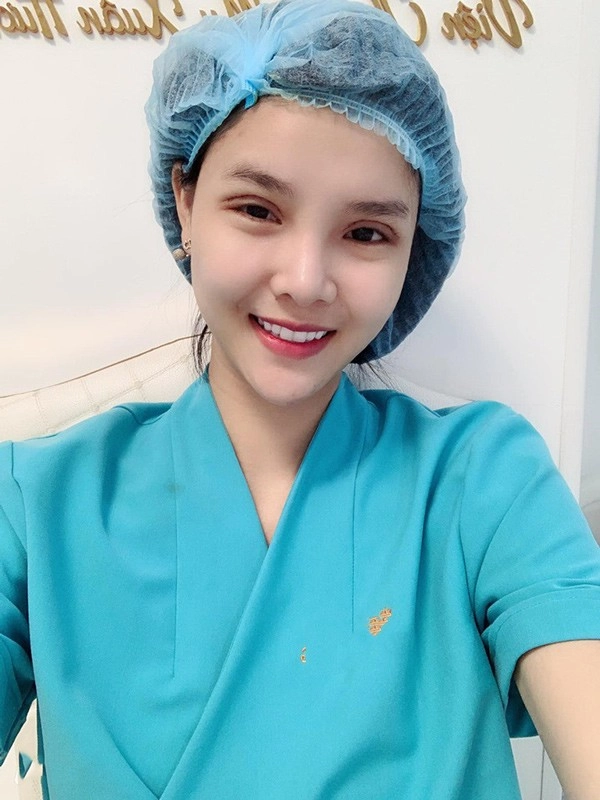 Bà xã mạc hồng quân từng gây choáng với gương mặt đầy di chứng thẩm mỹ - 7