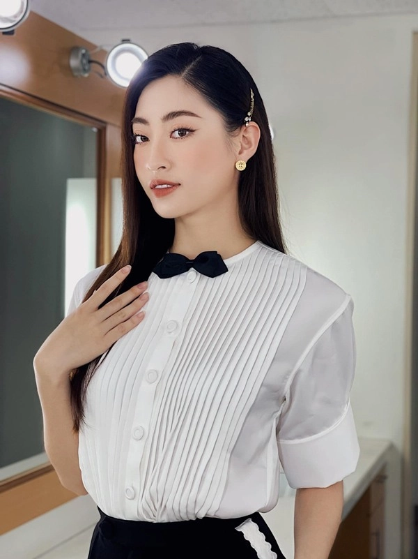 Bị chê ăn mặc phản cảm hoa hậu có số đo đẹp nhất vbiz đóng thùng kín cổng cao tường - 3
