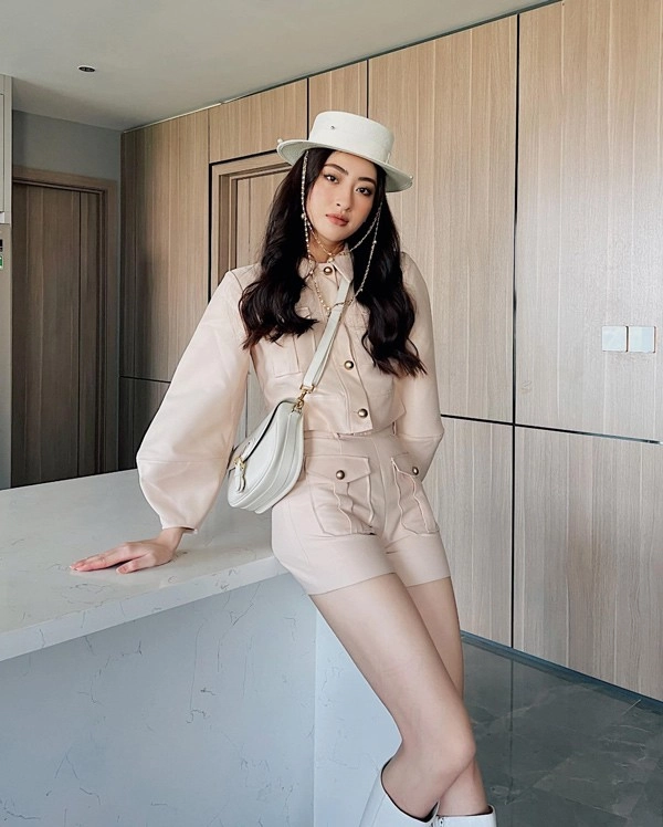 Bị chê ăn mặc phản cảm hoa hậu có số đo đẹp nhất vbiz đóng thùng kín cổng cao tường - 6