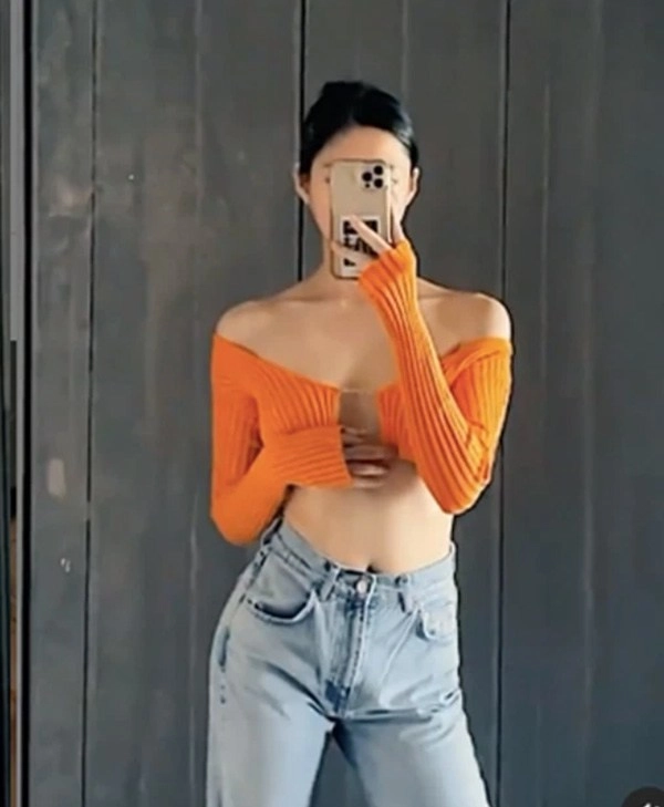 Bị chê ăn mặc phản cảm hoa hậu có số đo đẹp nhất vbiz đóng thùng kín cổng cao tường - 11