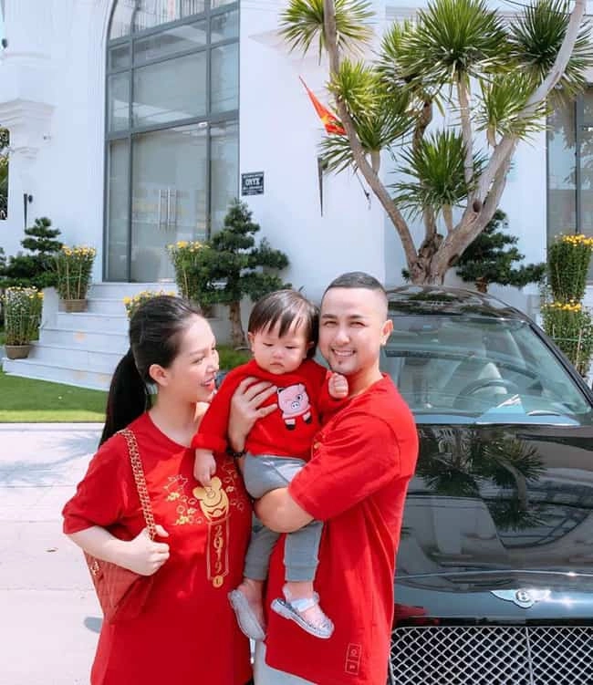 Cảnh bỉm sữa sang chảnh của chị dâu bảo thy hai con cũng ngập trong đồ hiệu - 10