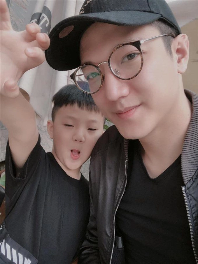 Con trai dv thu quỳnh hương vị tình thân lớn lênkhông giống bố mà giống cậu ruột - 9