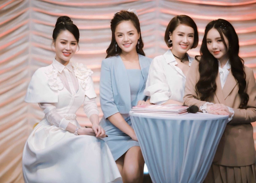 em gái hồng diễm công khai ảnh thời sinh viên khẳng định không dao kéo nhưng vẫn nhờ thủ thuật - 3