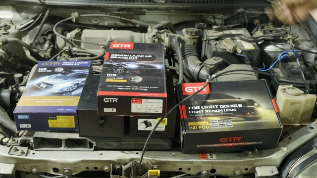 Ford laser đời lâu lắc lên cấu hình hết sẩy con bà bẩy - 3