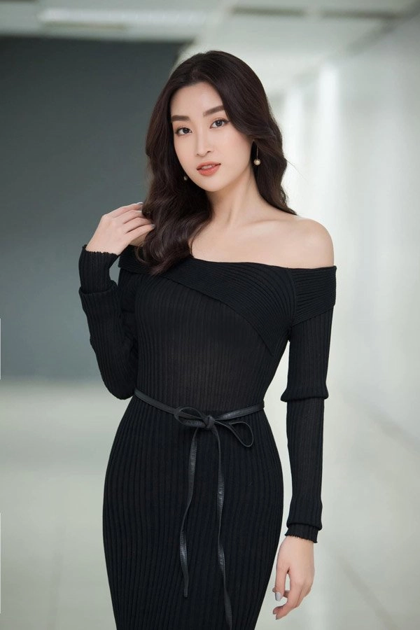 Hoa hậu nghèo nhất vbiz ngày nào giờ lướt qua đã thấy mùi hàng hiệu - 23
