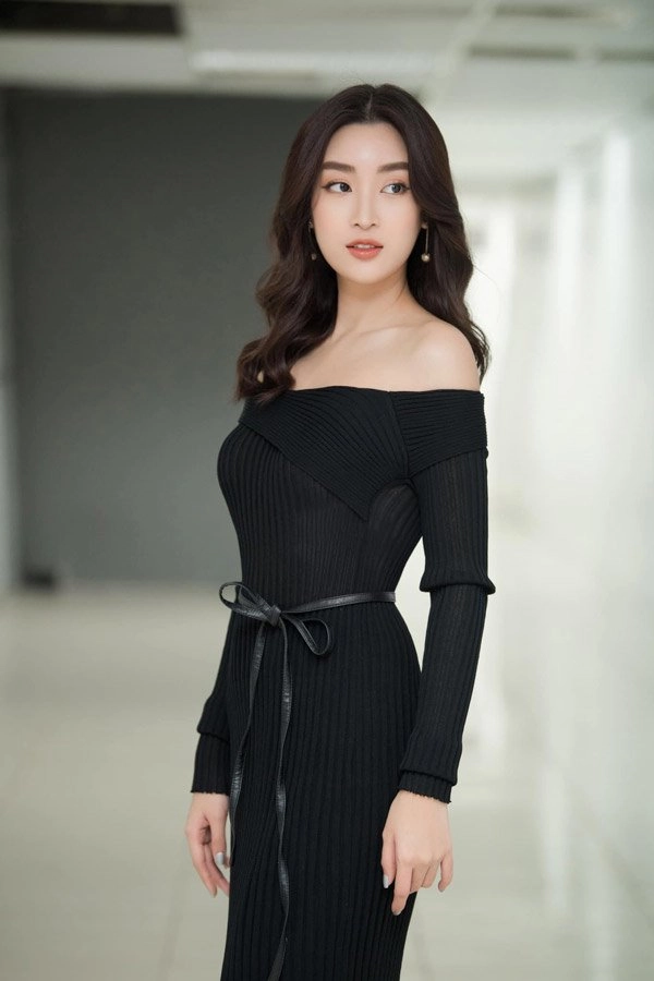Hoa hậu nghèo nhất vbiz ngày nào giờ lướt qua đã thấy mùi hàng hiệu - 24