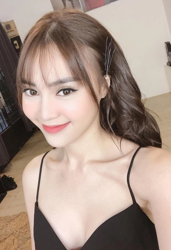 Làm điệu bằng phụ kiện của cháu gái nhan sắc lan ngọc sẽ ra sao - 13