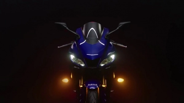 Lịch sử các dòng xe trong gia đình yamaha r-series - 14