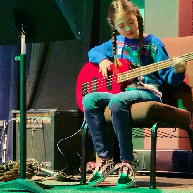 Mẫu nhí đẹp nhất thế giới khiến ca sĩ việt âm thầm theo dõi giờ xinh đẹp như thiếu nữ - 19