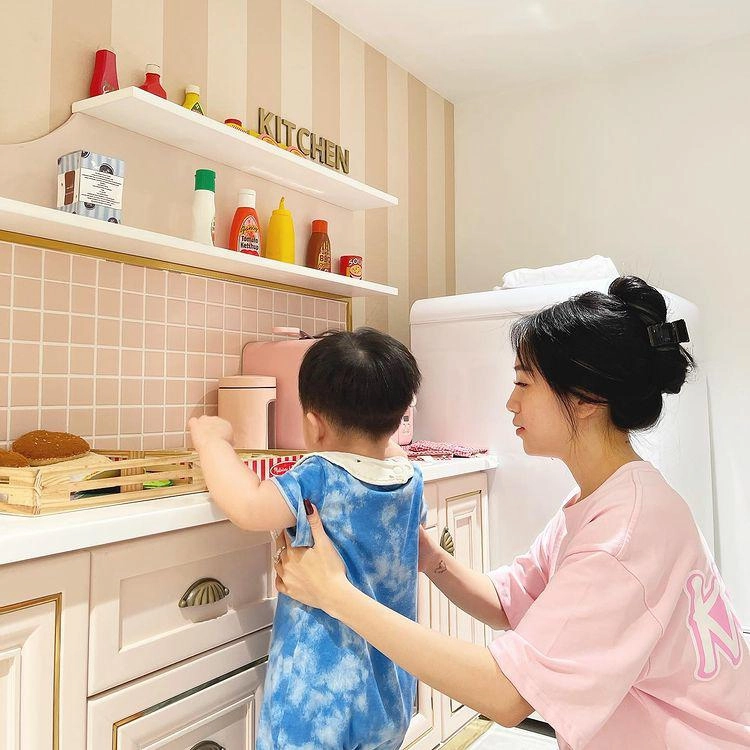 Mẹ bỉm khó khăn mùa dịch hỏi xin sữa con gái đại gia minh nhựa nhận cái kết khó ngờ - 10
