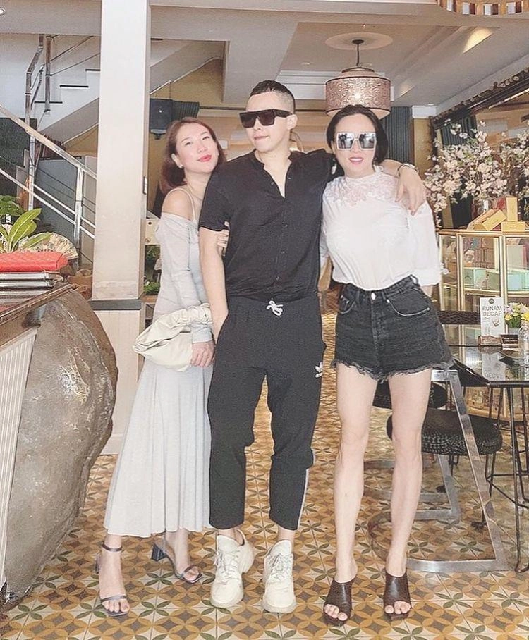 Tập cùng sao chăm diện shorts ai cũng bất ngờ với bí quyết đôi chân thon của phượng chanel - 4