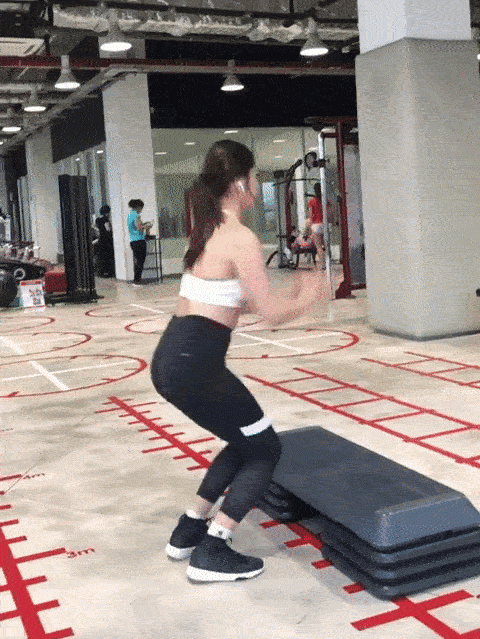 Tập cùng sao chăm diện shorts ai cũng bất ngờ với bí quyết đôi chân thon của phượng chanel - 11