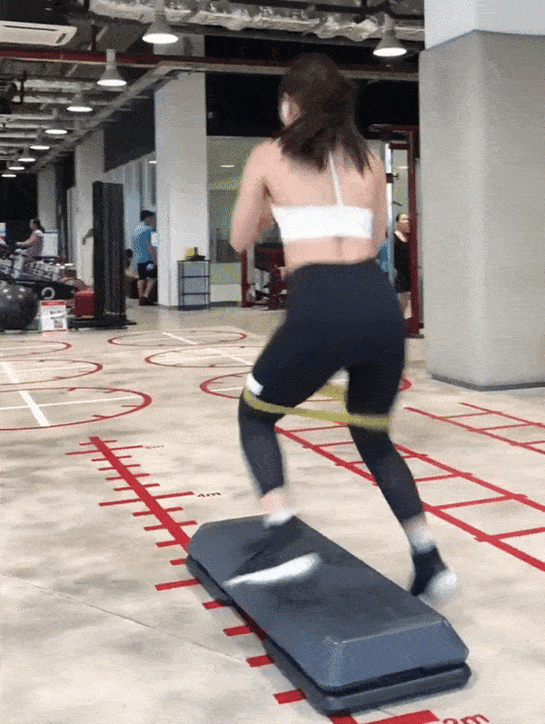 Tập cùng sao chăm diện shorts ai cũng bất ngờ với bí quyết đôi chân thon của phượng chanel - 13