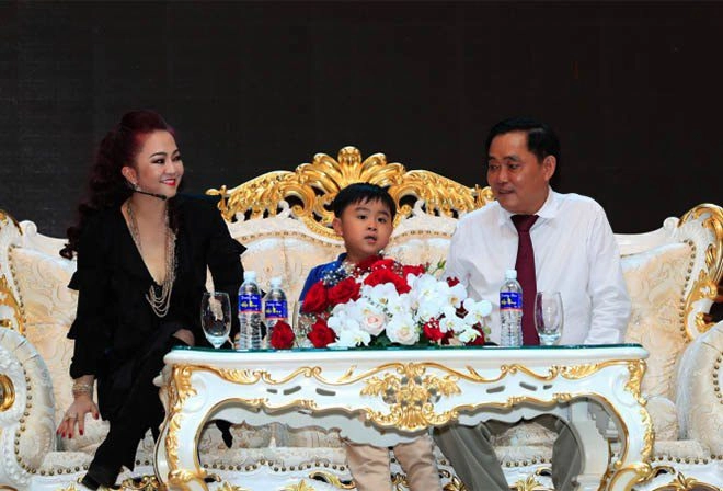Thiếu gia đại nam con trai đại gia phương hằng 9 tuổi dùng chiêu trị bạn nói xấu bạn mình - 5