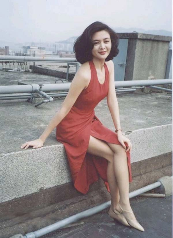 Từ mỹ nhân tvb triệu người theo đuổi quan chi lâm cập kê tuổi 60 lại bị chê tơi bời - 2