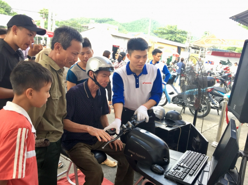 Tuyên dương các head xuất sắc nhất trong hoạt động đào tạo lái xe an toàn quý iii2019 - 1