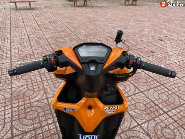 Vario repsol độ đẹp khỏi chê với những trang bị vô cùng lạ mắt - 3