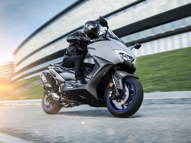 Yamaha tmax 560 cập bến việt nam đi kèm các công nghệ hiện đại - 3