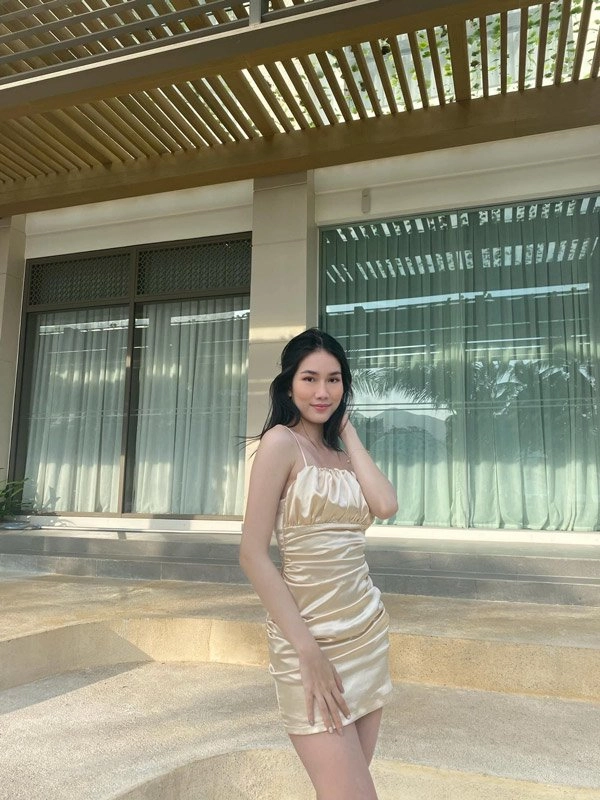 A hau hoc gioi nhat vbiz khoe body goi cam van nguoi me - 1