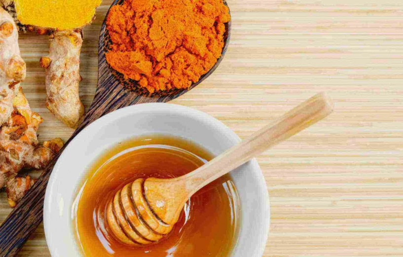 Chẳng cần mỹ phẩm tiền triệu nàng vẫn xinh xắn với những cách làm trắng da bằng mật ong - 2